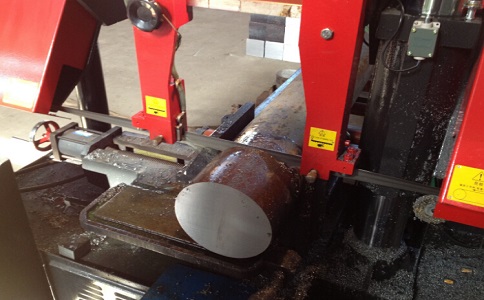 鹤山卧式带锯床加工时出现明显振荡如何排查？